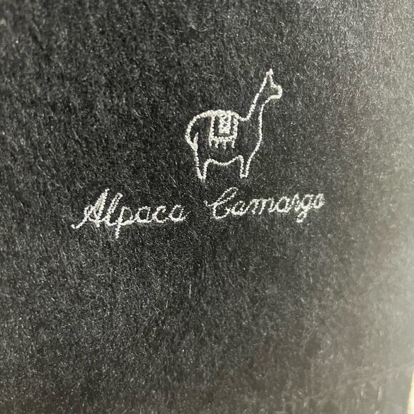 Alpaca Camargo Black Alpaca Wool Fringed Unisex Scarf - Picture 6 of 7